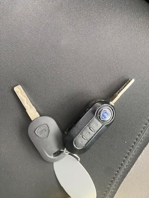 Lancia Ypsilon 0.9 TwinAir 85 CV 5 porte Metano Ecochic Gold