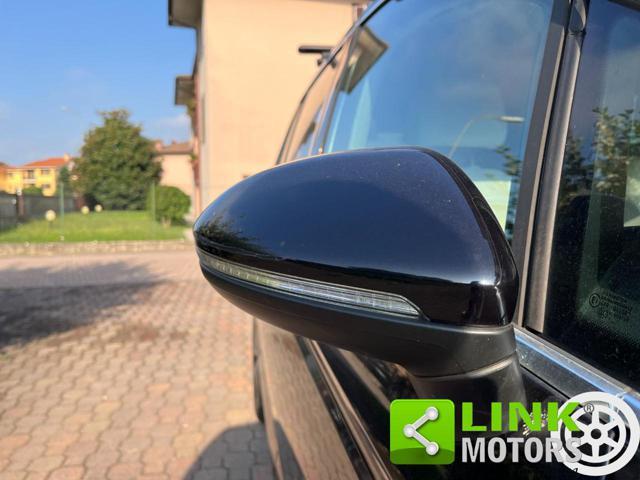 VOLKSWAGEN Touran 2.0 TDI 190 CV DSG Executive 7 Posti