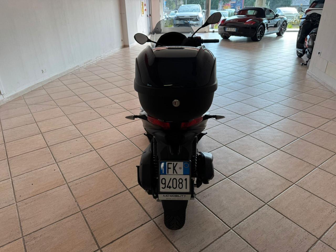PIAGGIO MP3 310 TRICICLO 31 KM