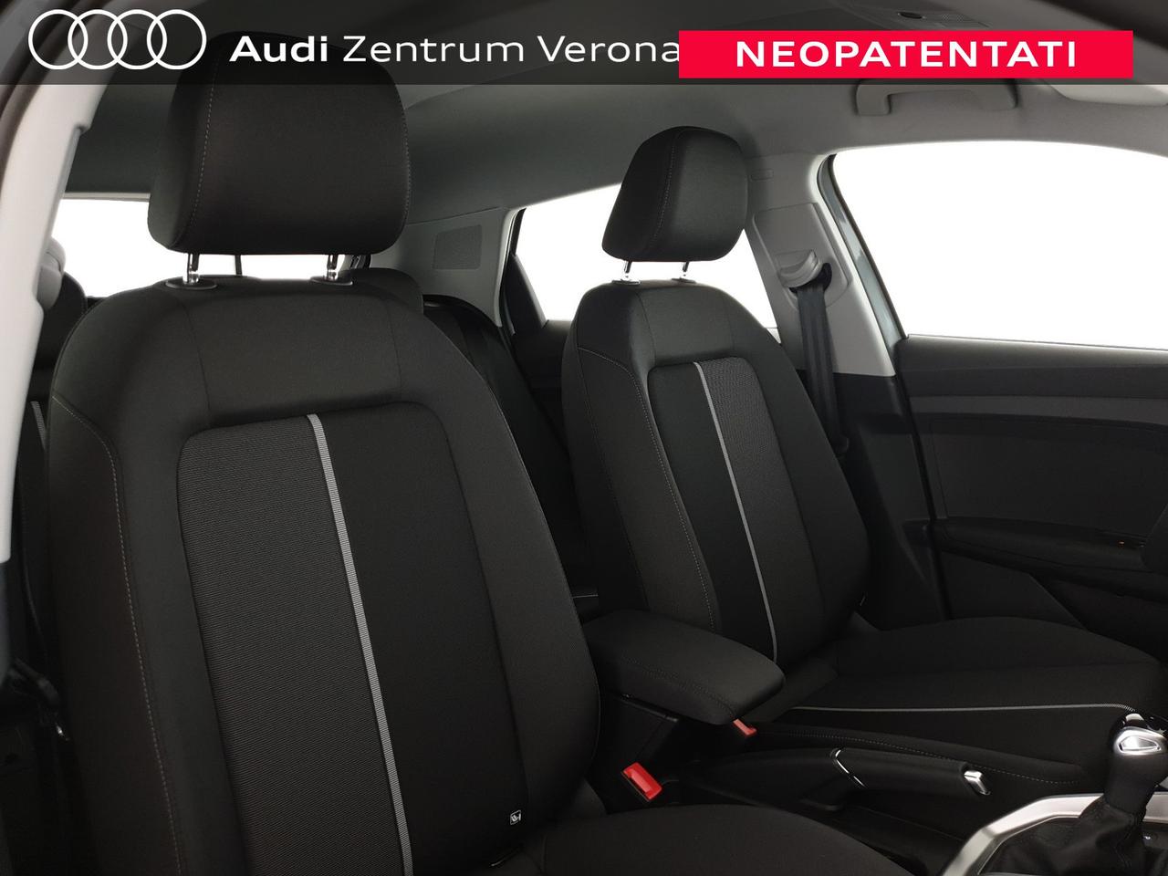 Allstreet 30TFSI 116CV S tronic Identity Contrast