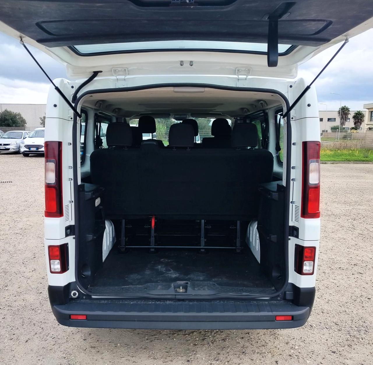 RENAULT Trafic T27 1.6 dCi 125CV Clima Zen