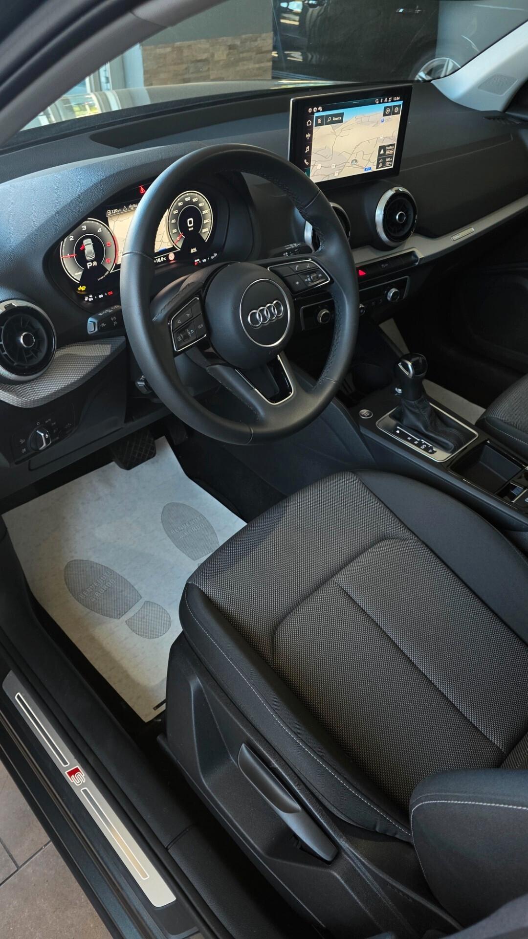 Audi Q2 35 TDI S tronic line Edition