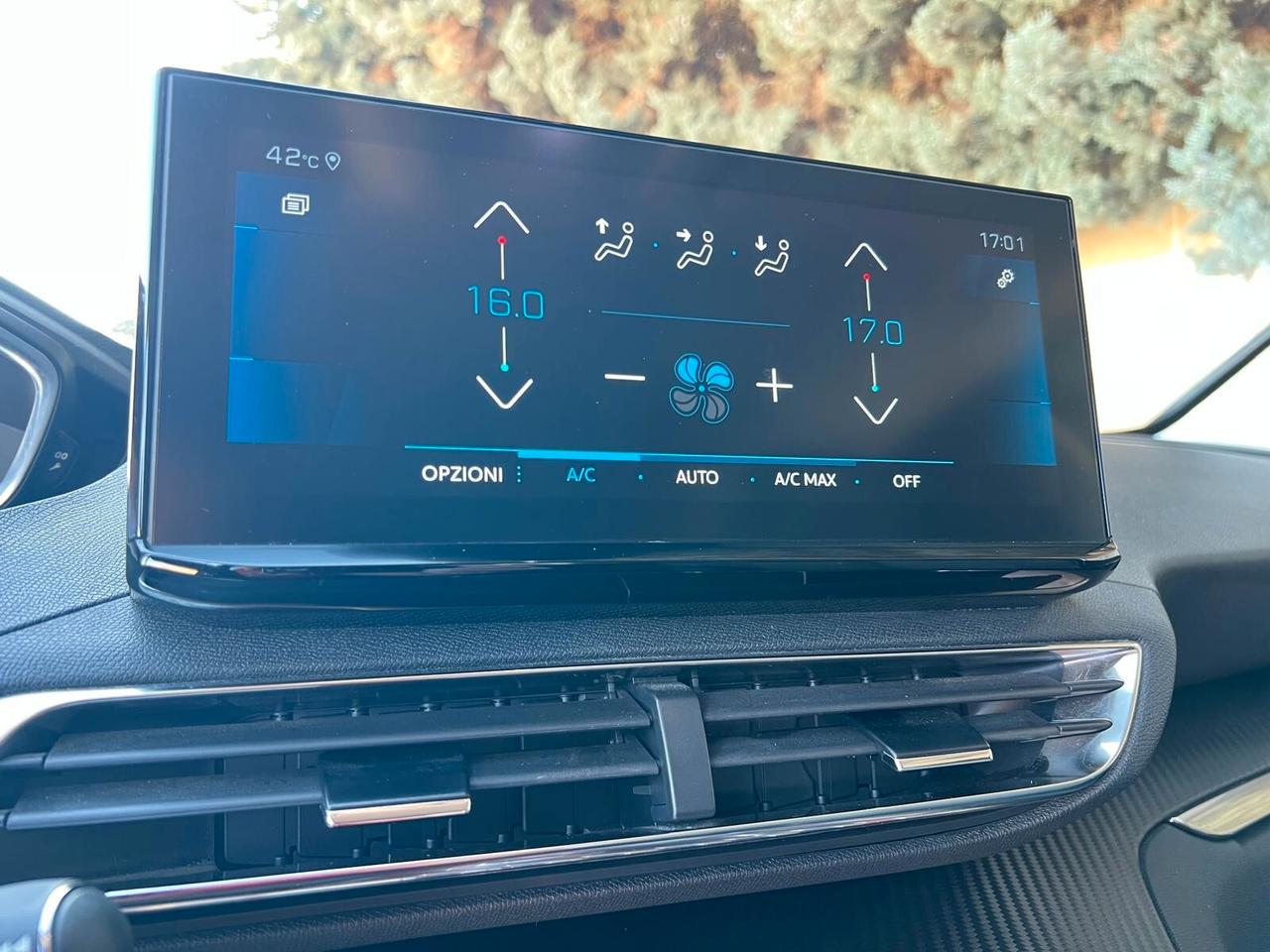 Peugeot 3008 1.5 HDi 130 EAT8 Allure Pack