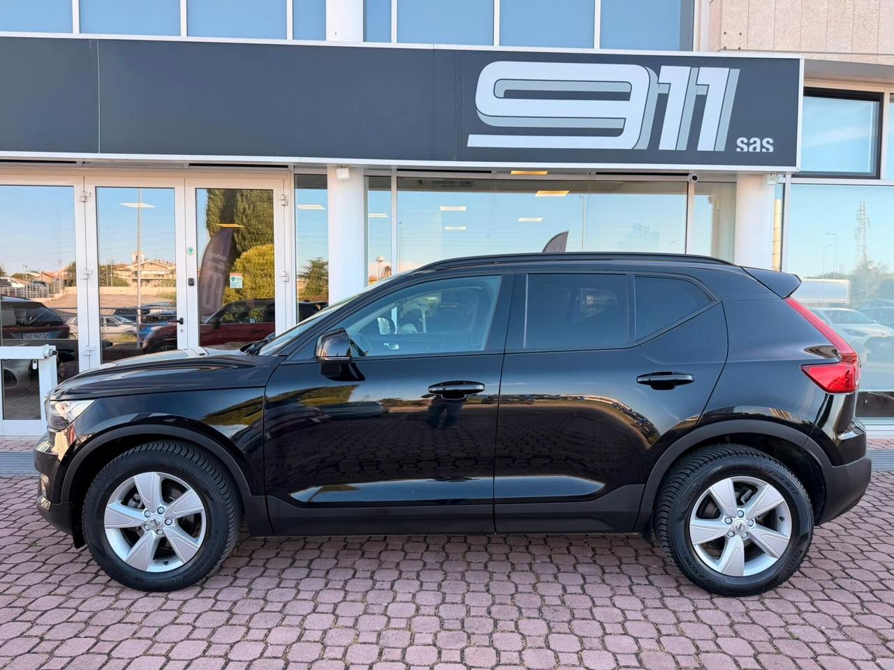 Volvo XC40 D3 Momentum Core