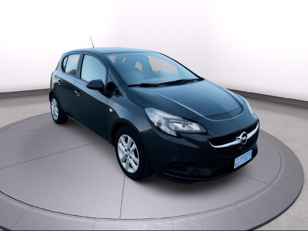 Opel Corsa 1.2 benzina anno 2017 130.000km neo