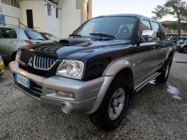 Mitsubishi L200 2.5 TD 4WD Double Cab AUT+GANCIO