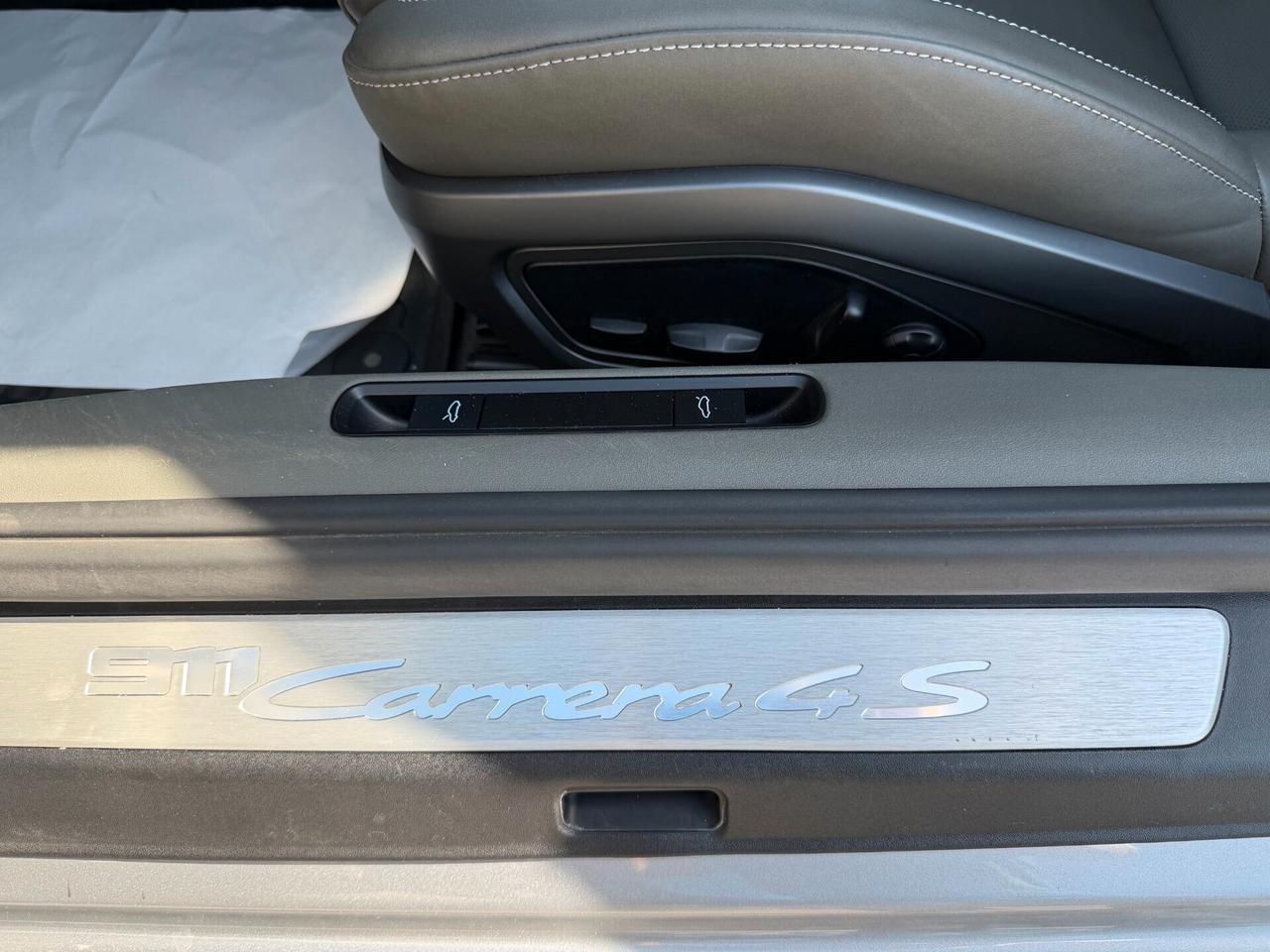 Porsche 911 992 Carrera 4S/TETTO/4STZ/SED. VENT. RISC. /STRAFULL