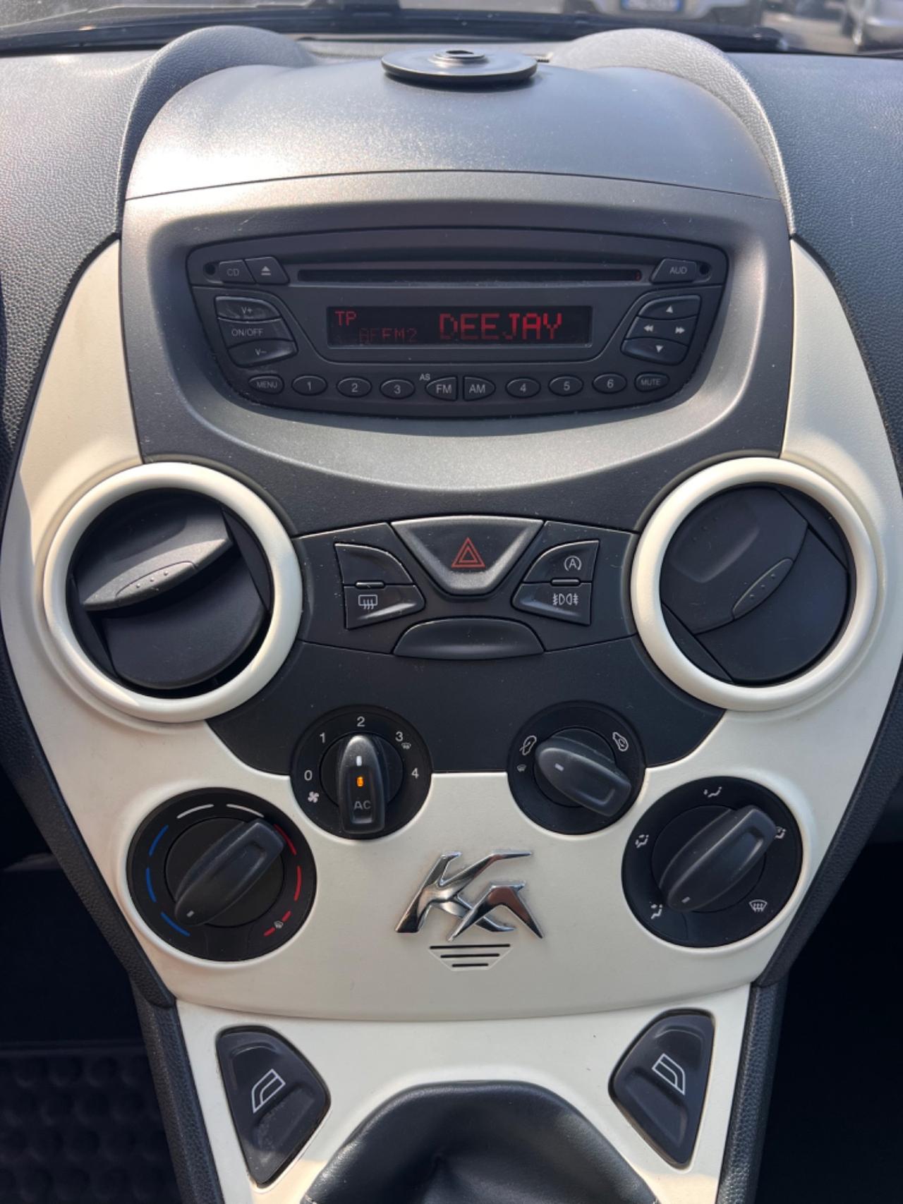 Ford Ka Ka+ 1.2 8V 69CV Titanium