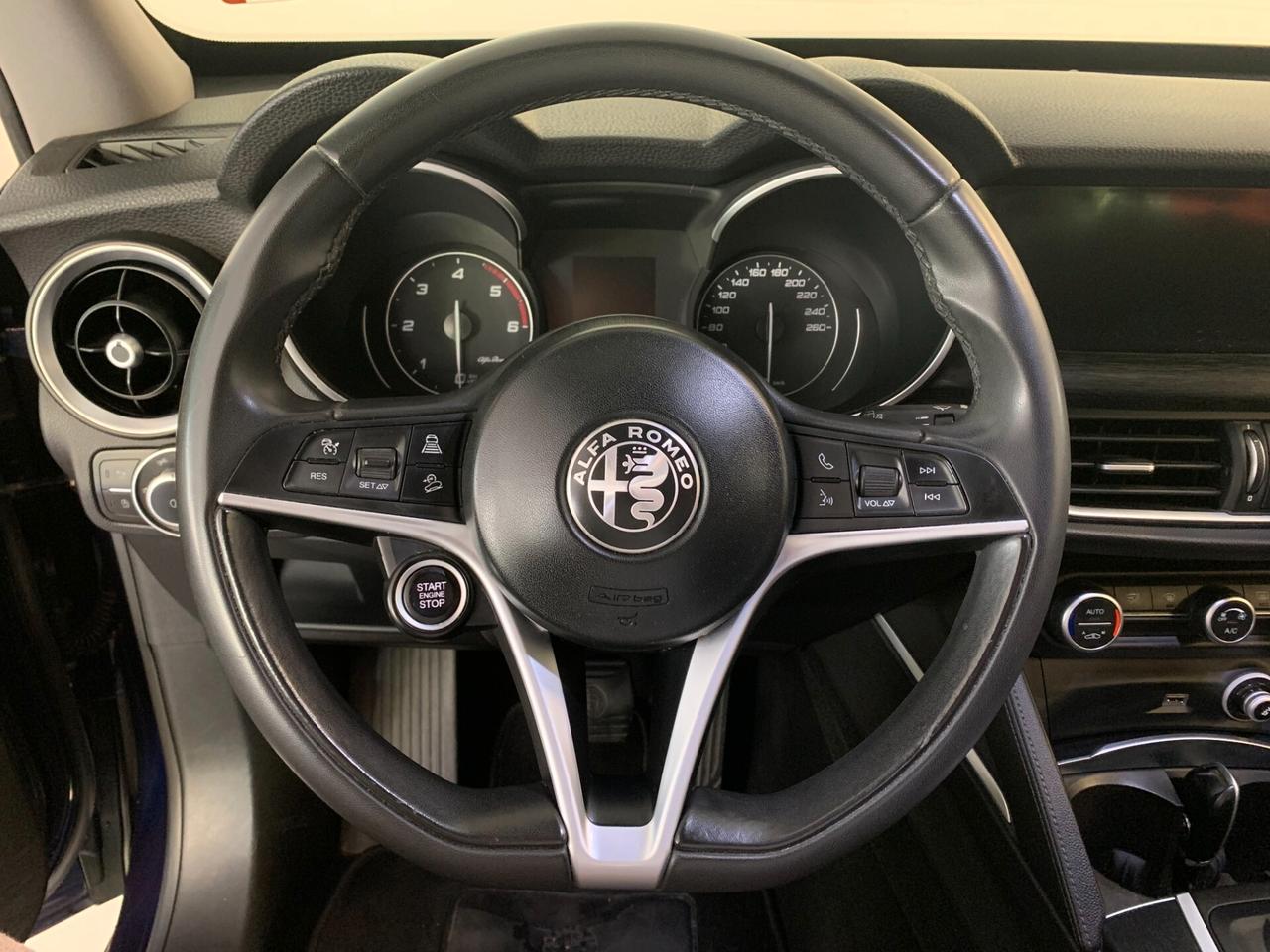 Alfa Romeo Stelvio 2.2 Turbodiesel 160 CV AT8 RWD Business
