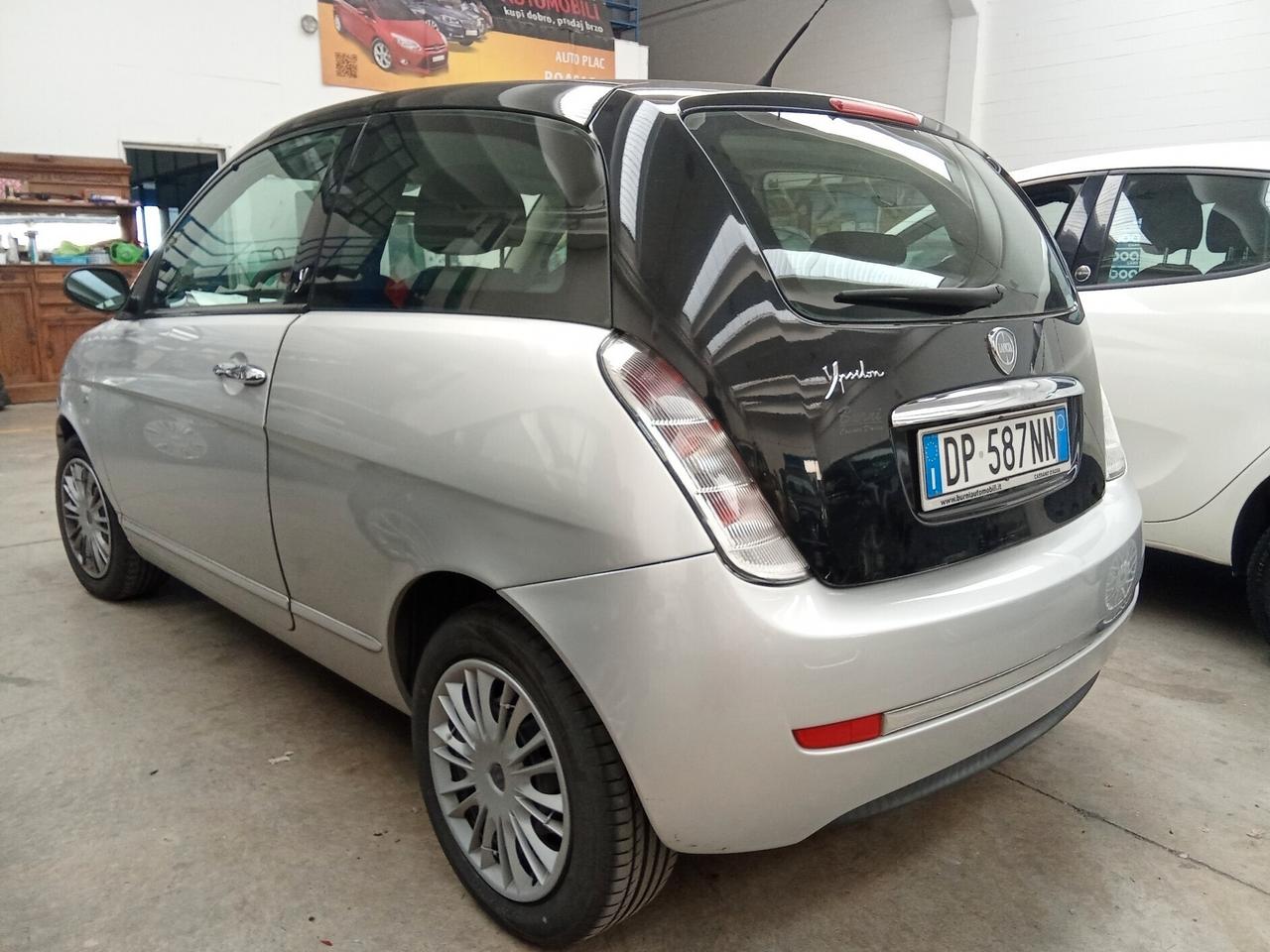 Lancia Ypsilon 1.2 Platino /44 KW/ NEOPATENTATI/