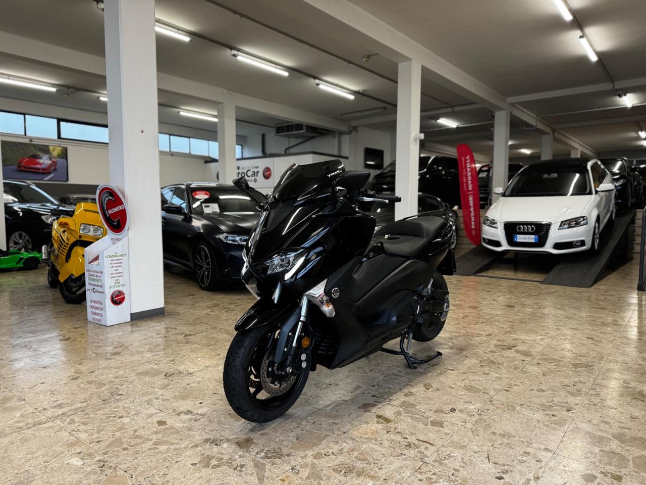 Yamaha T Max 530 DX 08/2019 Solo 1840KM