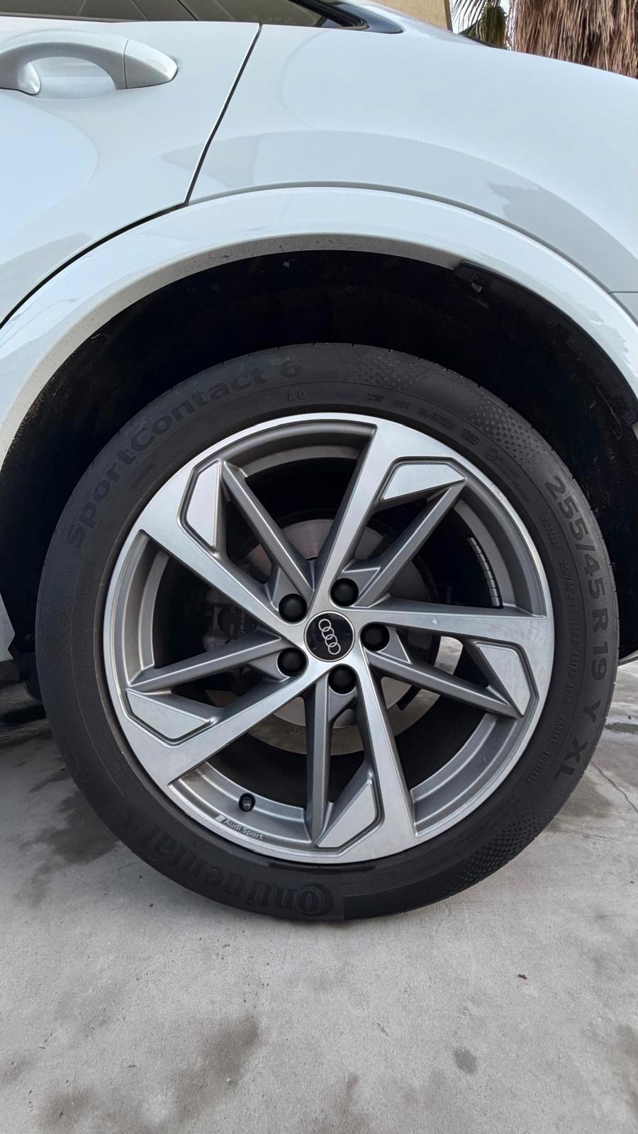Audi Q3 Sportback Black S line
