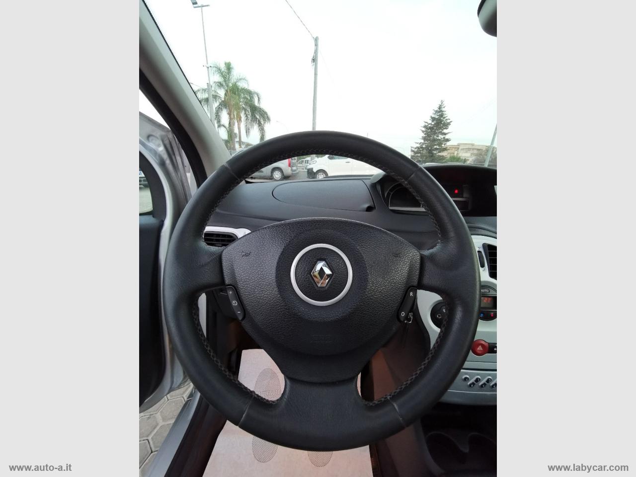 RENAULT Modus 1.2 Luxe Dynamique
