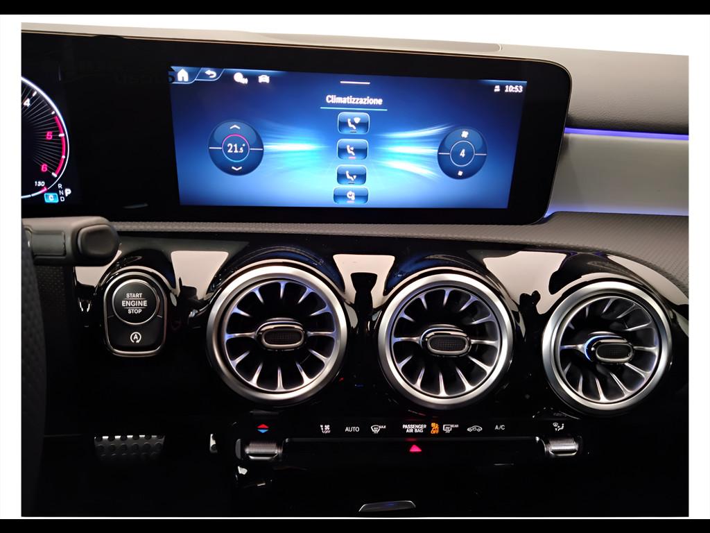 Mercedes-Benz Classe A - W177 2023 - A 180 d AMG Line Advanced Plus auto