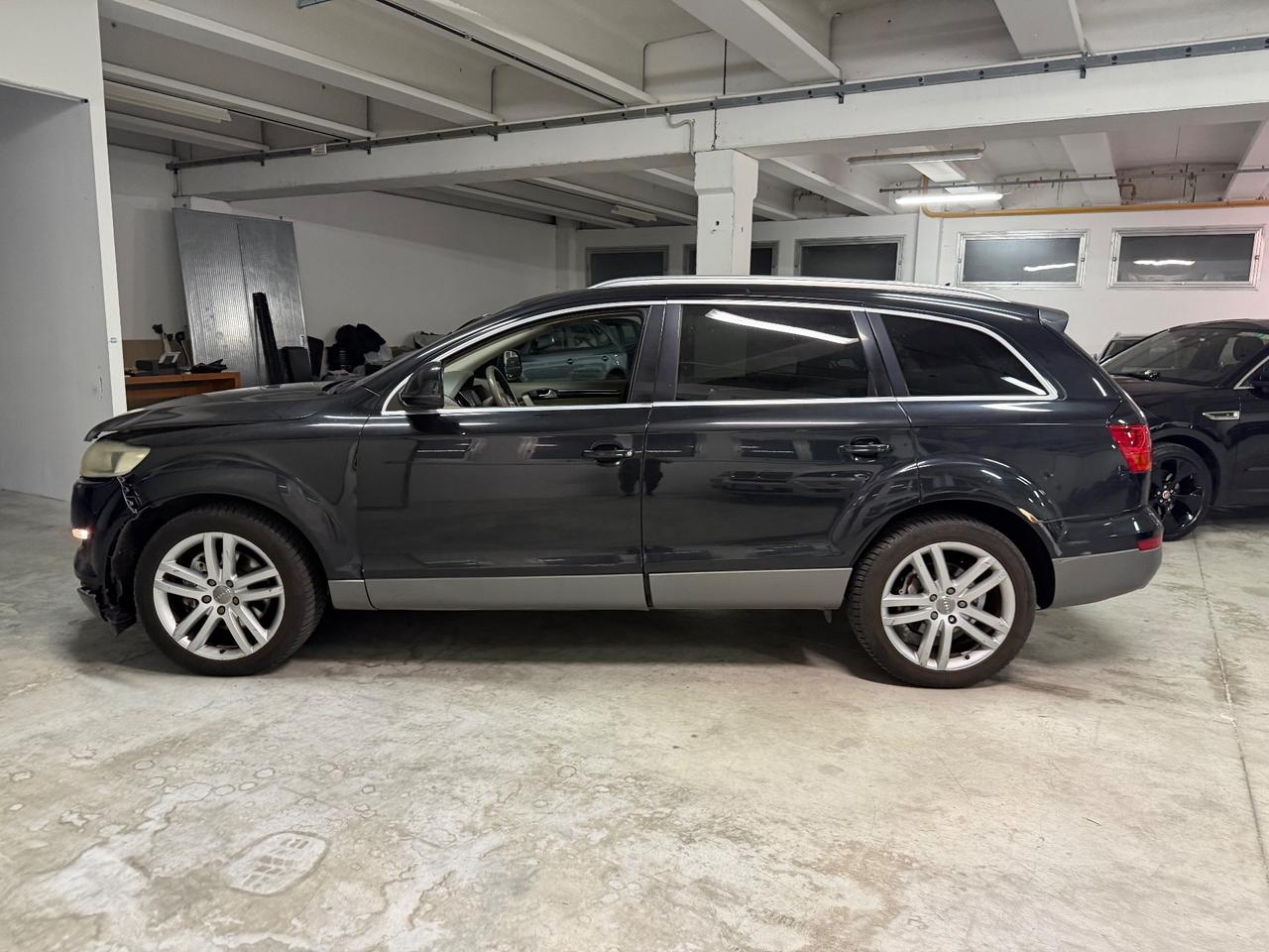 Audi Q7 3.0 V6 TDI 233CV quattro tiptronic