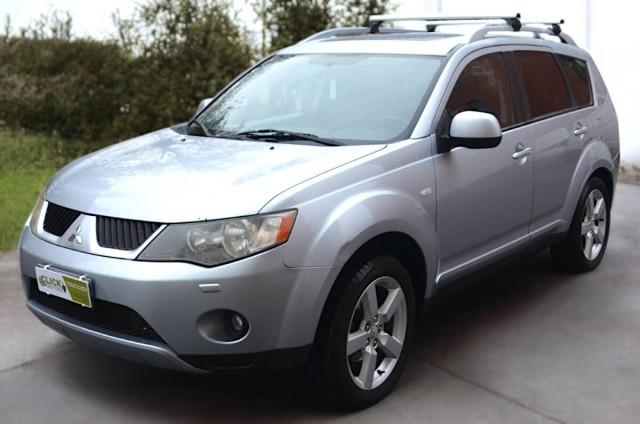 Mitsubishi Outlander Outlander II 2007 2.0 di-d Instyle 7p.ti