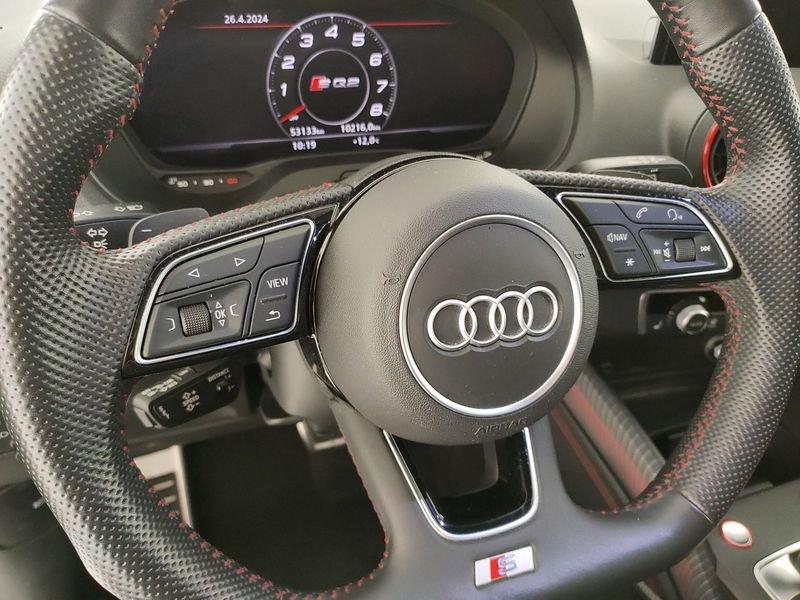 Audi Q2 S TFSI quattro S tronic sport attitude