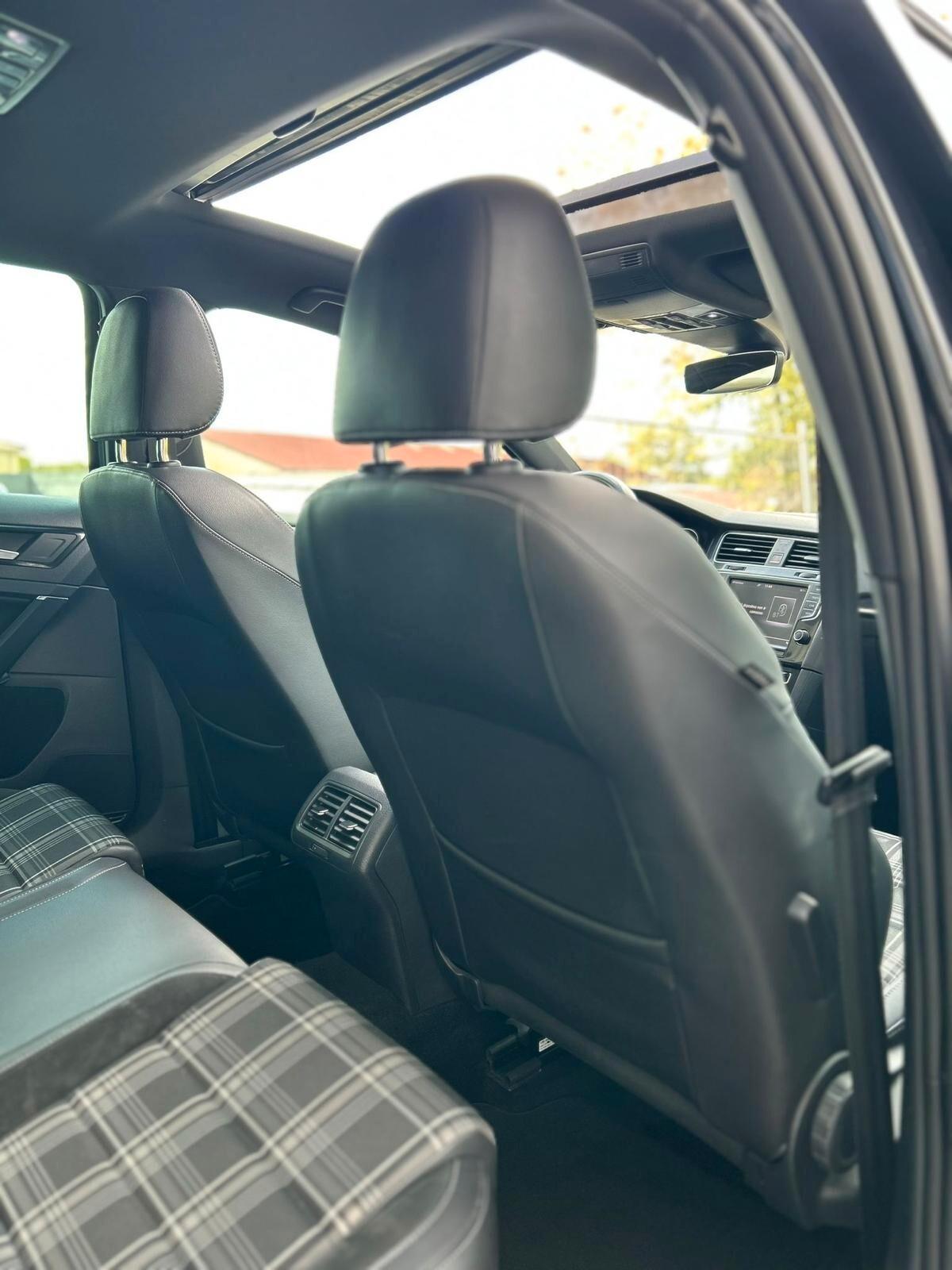 Volkswagen Golf GTD 2.0 TDI DSG 5P BlueMotion Technology