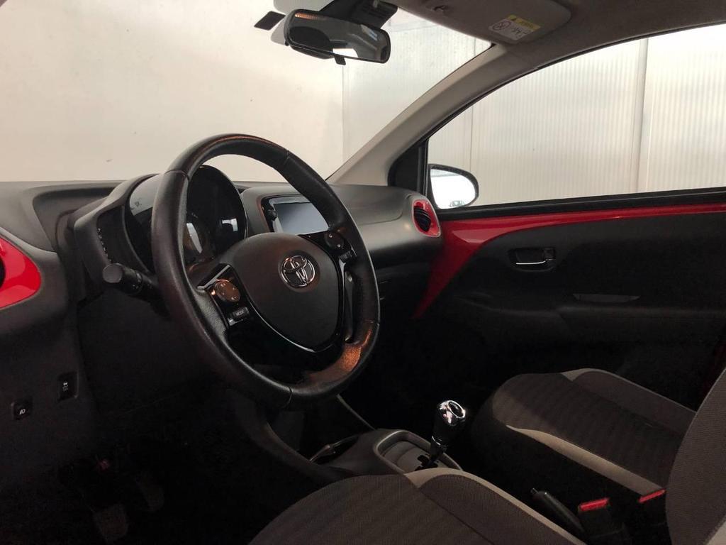 Toyota Aygo 5 Porte 1.0 VVT-i x-clusiv M-MT