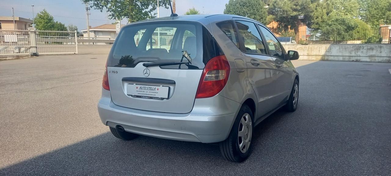 Mercedes-Benz Classe A 160 BlueEFFICIENCY Benzina cc. 1.5 CV. 95 - 5 Porte 5 Posti Euro 5 Utilizzabile anche per i Neopatentati.