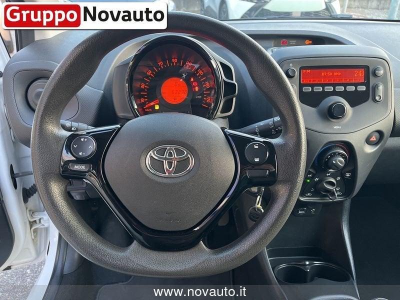 Toyota Aygo Connect 1.0 VVT-i 72CV 5 porte x-business light