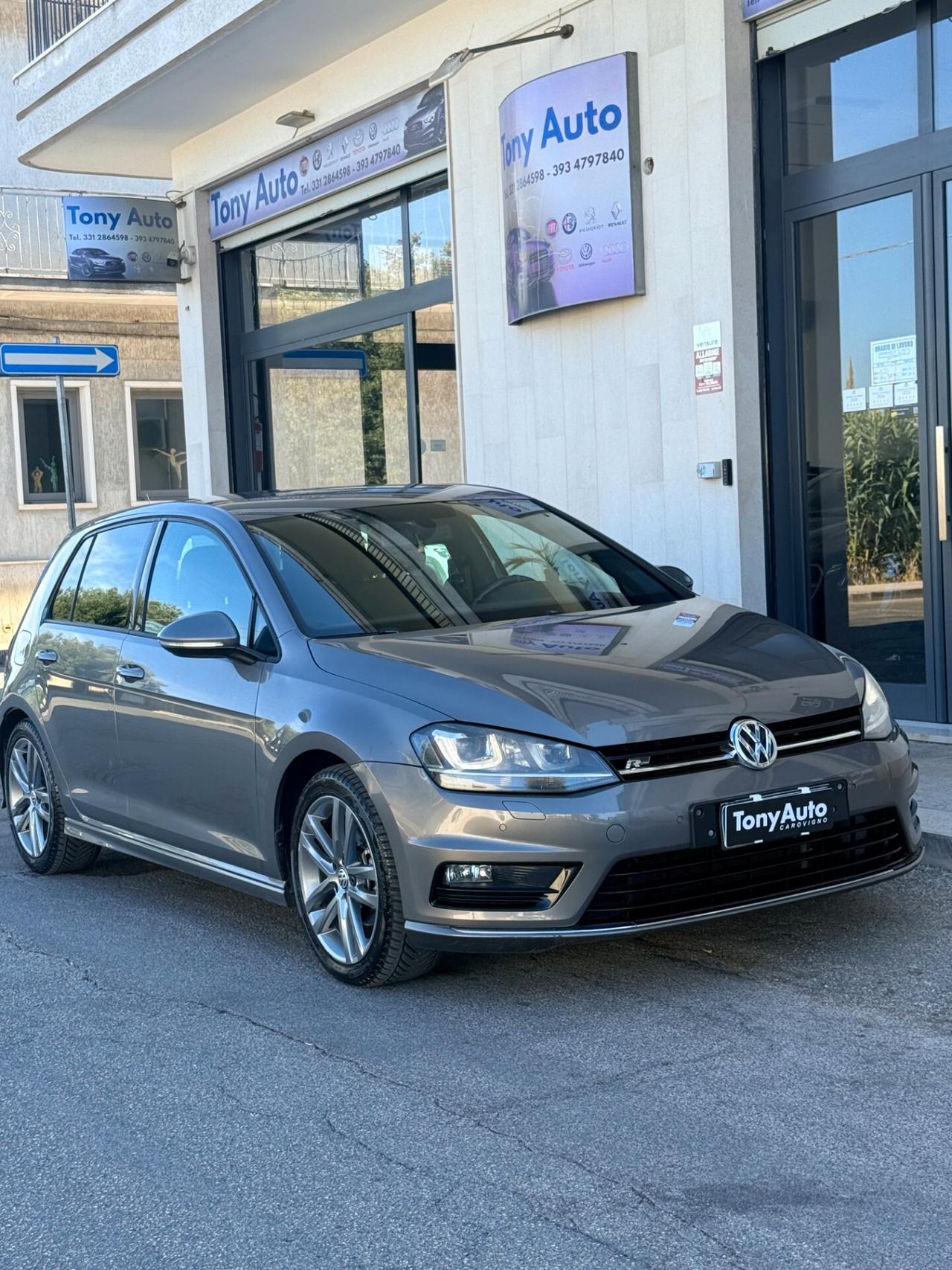 Volkswagen Golf 5p 1.6 tdi Highline 110cv dsg. R-LINE ,APPLE CARPLAY,ANDROID AUTO,BLUETOOTH,NAVI,FARI LED