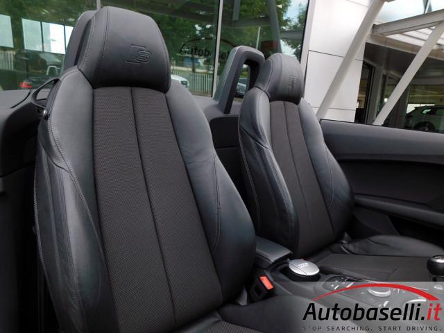 AUDI TT Roadster 1.8 TFSI S line