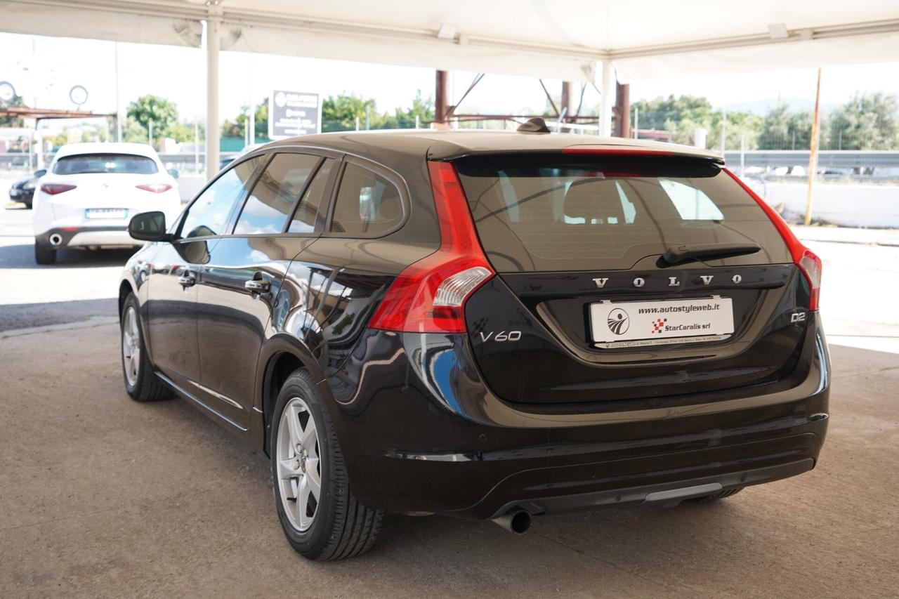 Volvo V60 D2 1.6 Powershift Kinetic
