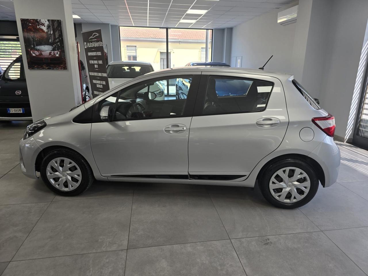 Toyota Yaris Style 1.5 Hybrid 101cv 2028 km 109000
