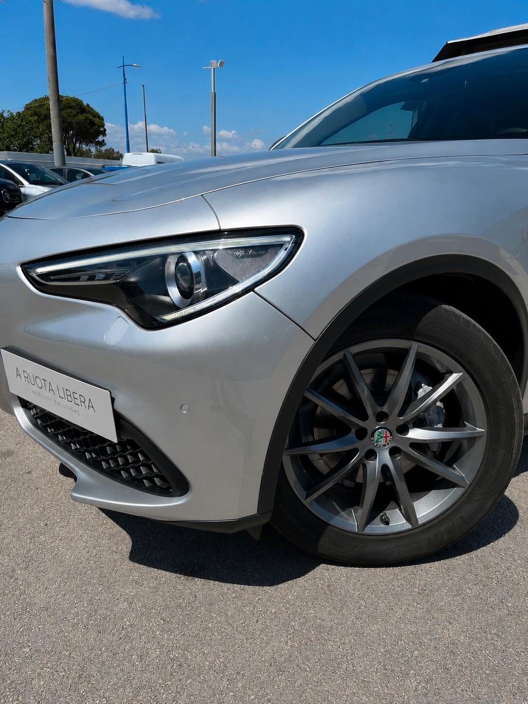 Alfa Romeo Stelvio 2.2 Turbodiesel 160 CV AT8 RWD Business
