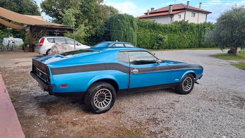 Chevrolet Corvette Ford Mustang Mach 1