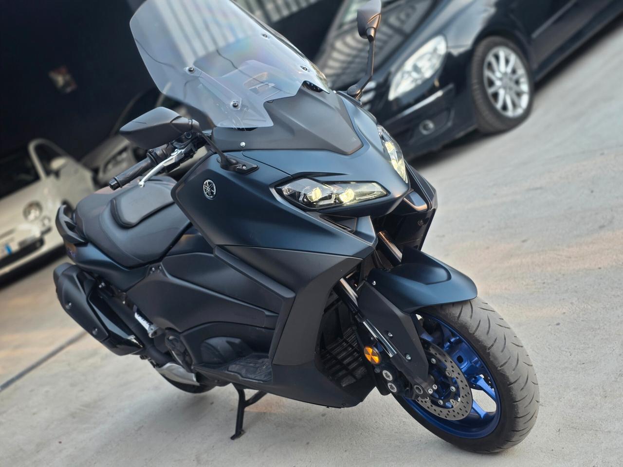 Yamaha T Max 560 Blue