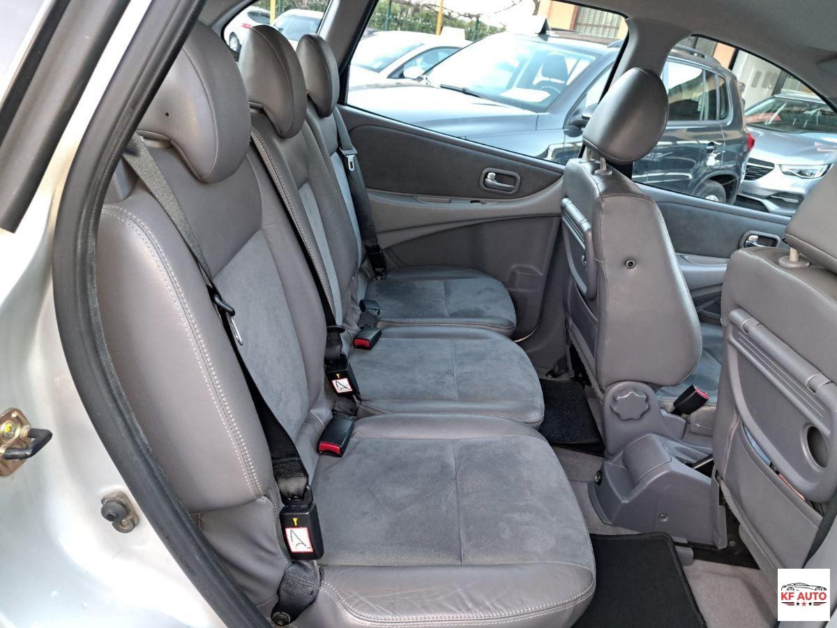 NISSAN - Almera - Tino - 1.8 16V 5p. aut. Acenta Plus