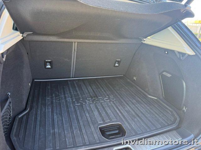 LYNK & CO 01 PHEV Fatturabile iva esposta