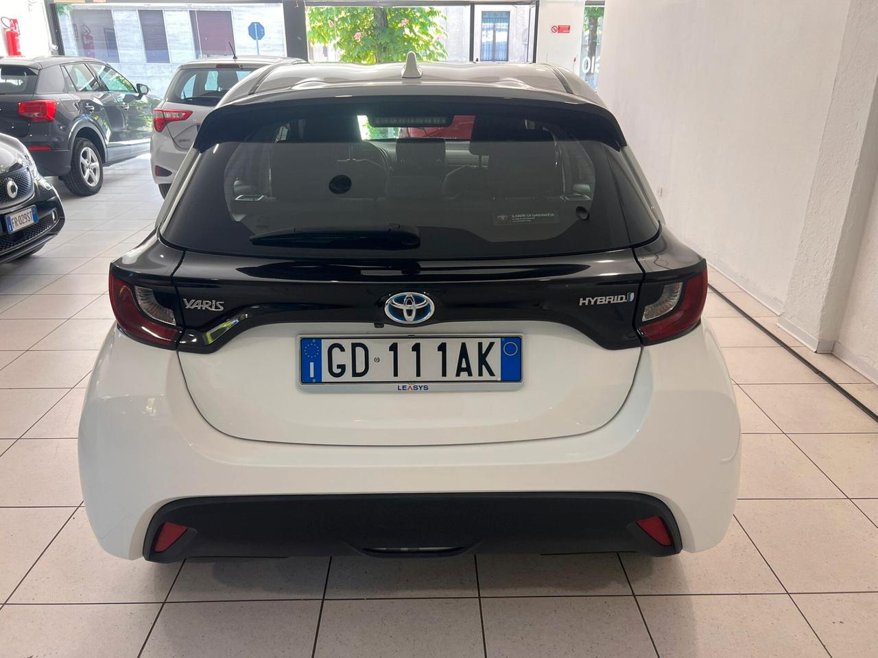 Toyota Yaris 1.5 Hybrid Business PREZZO REALE