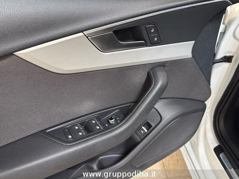 Audi A4 V 2019 Avant Diesel Avant 40 2.0 tdi Business 190cv s-tronic
