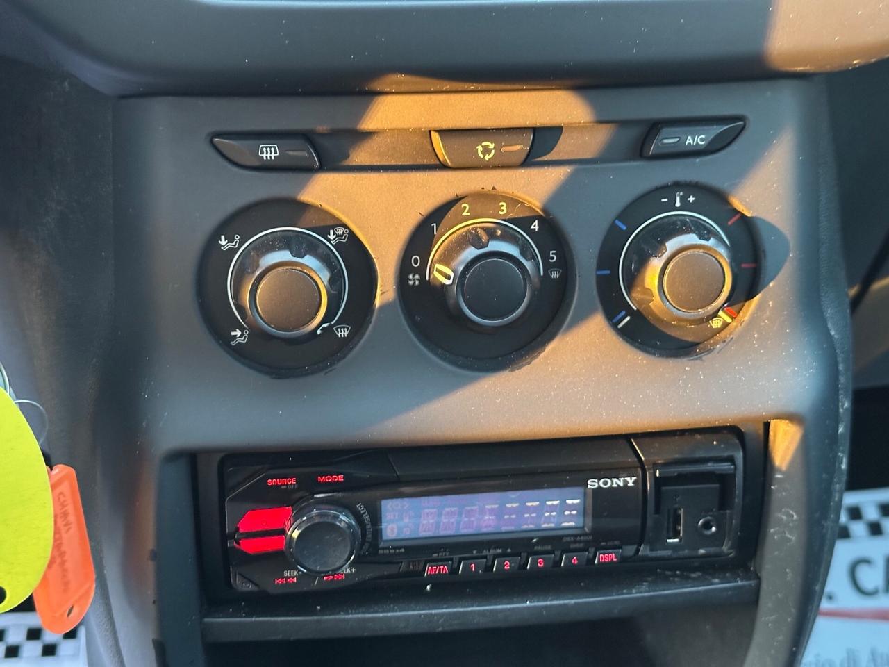 Citroen C3 2014 1.2 GPL 82CV Van Attraction AUTOCA