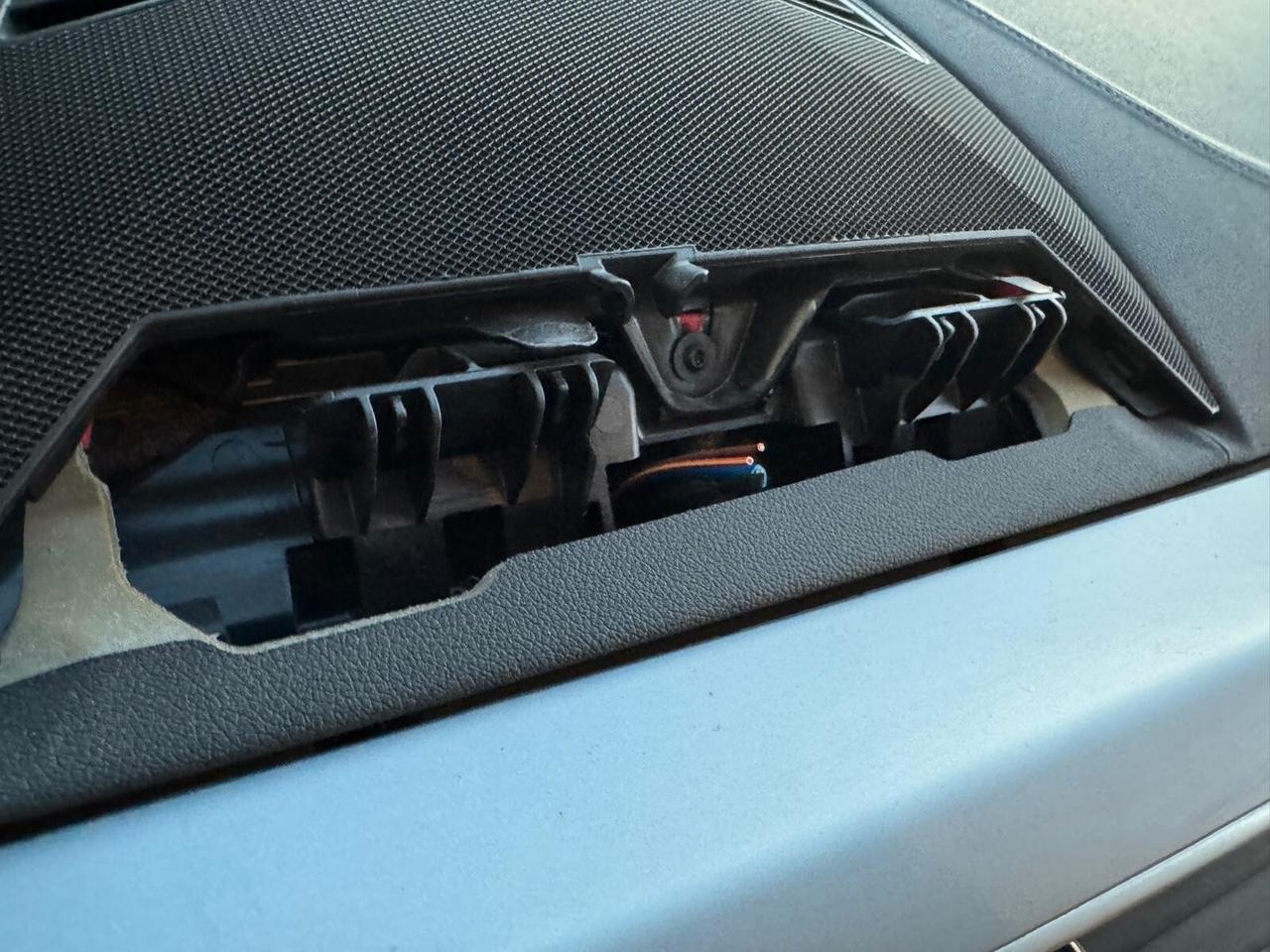 BMW 520 d Touring mhev 48V xdrive Luxury FURTO PARZIALE