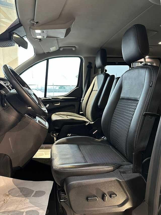 Ford Tourneo Custom 320 2.0 EcoBlue 150CV MHEV PC Sport