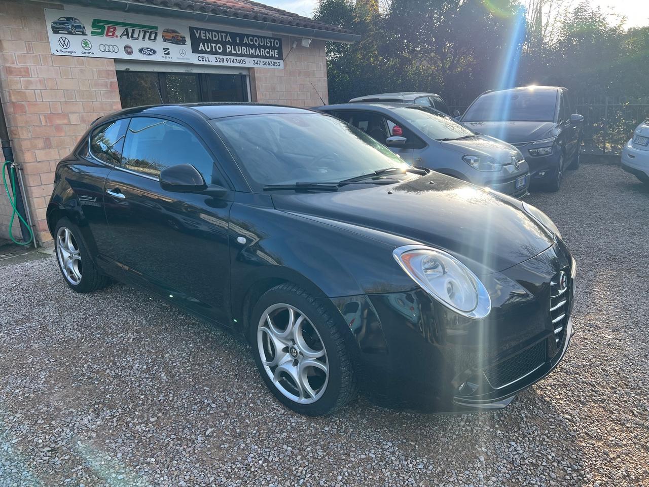 Alfa Romeo MiTo 1.6 JTDm 16V Distinctive Premium Pack