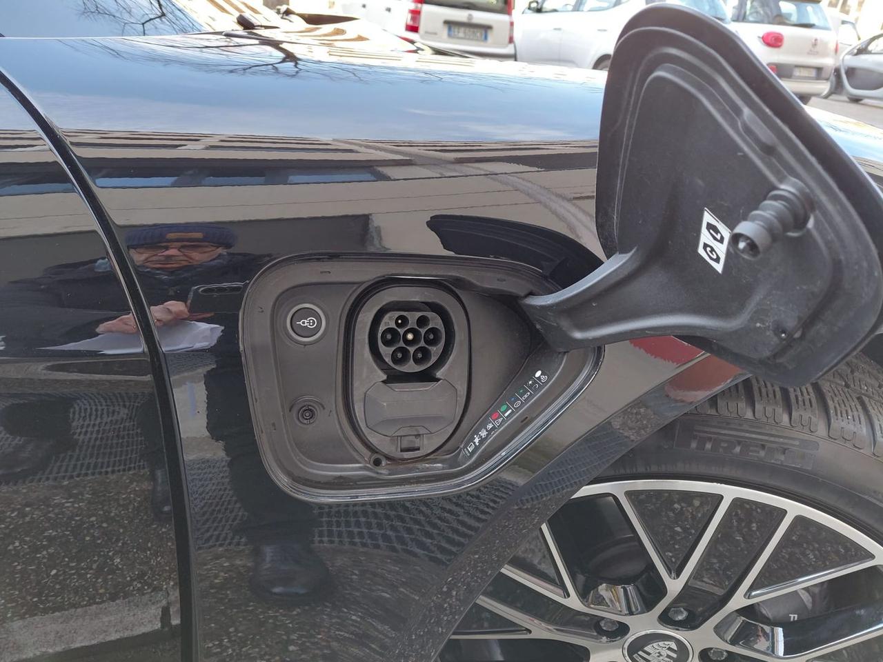 Porsche Taycan Performance Battery Plus #8212