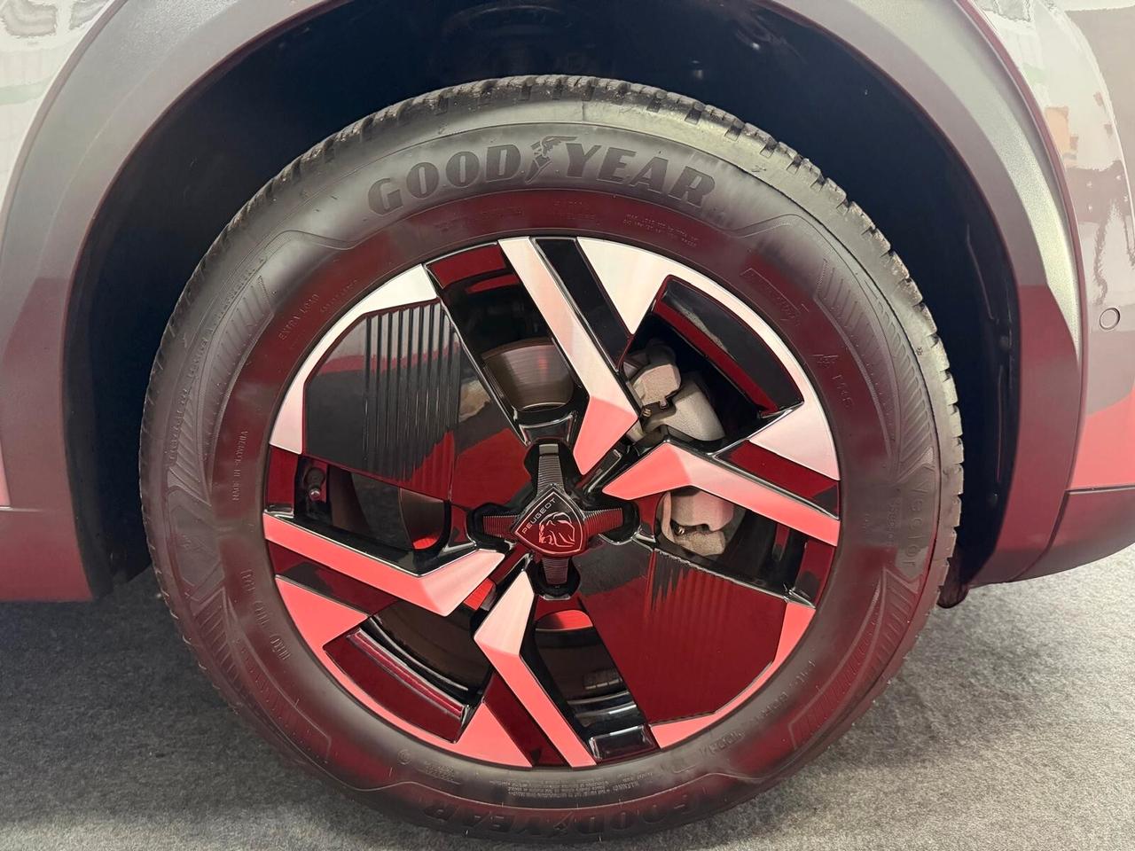 Peugeot 2008 PureTech 100 S&S Allure