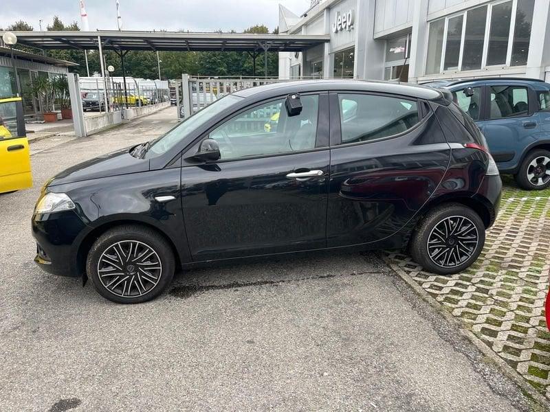 Lancia Ypsilon Ypsilon 1.0 FireFly 5 porte S&S Hybrid Silver Plus