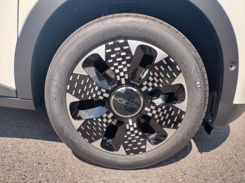 FIAT 600 600 Hybrid 100 CV DCT MHEV La Prima