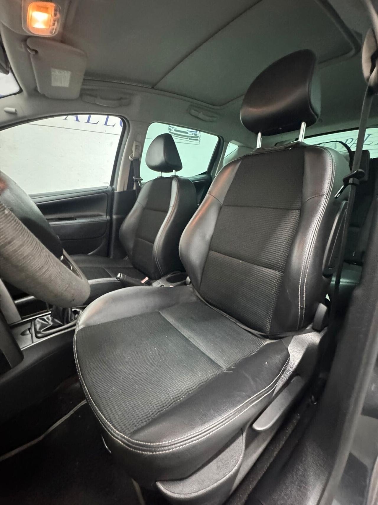 Peugeot 207 1.6 8V HDi 112CV SW Outdoor