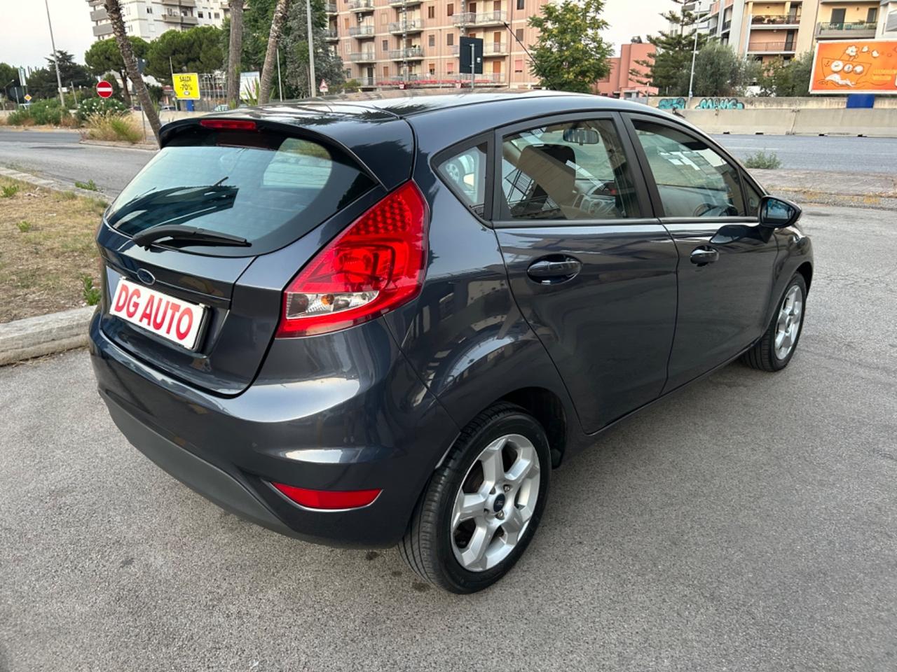 Ford Fiesta Titanium 1.4 TDCi 68 CV 2009