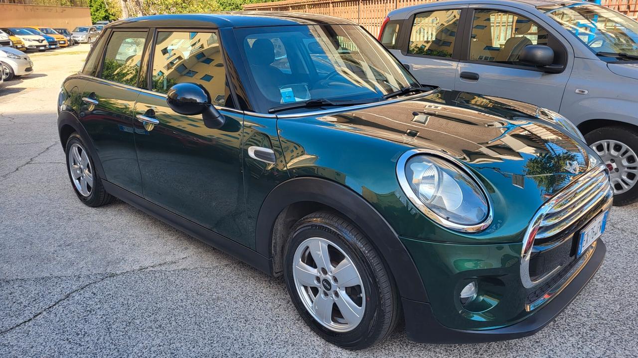 Mini Mini 1.5 Cooper D 5 porte
