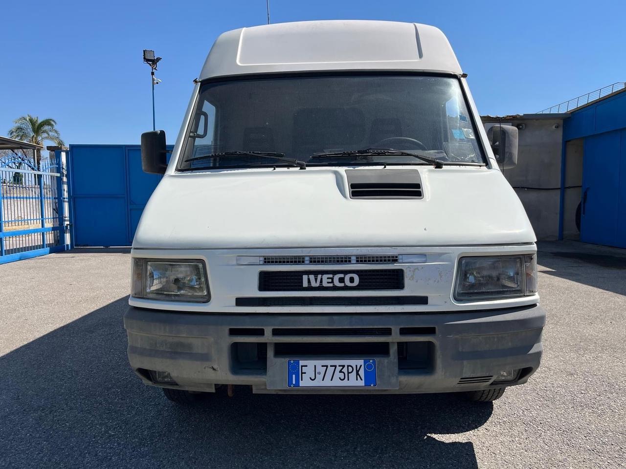 Iveco turbo Daily 35-12 -2.8- km 210000-1997