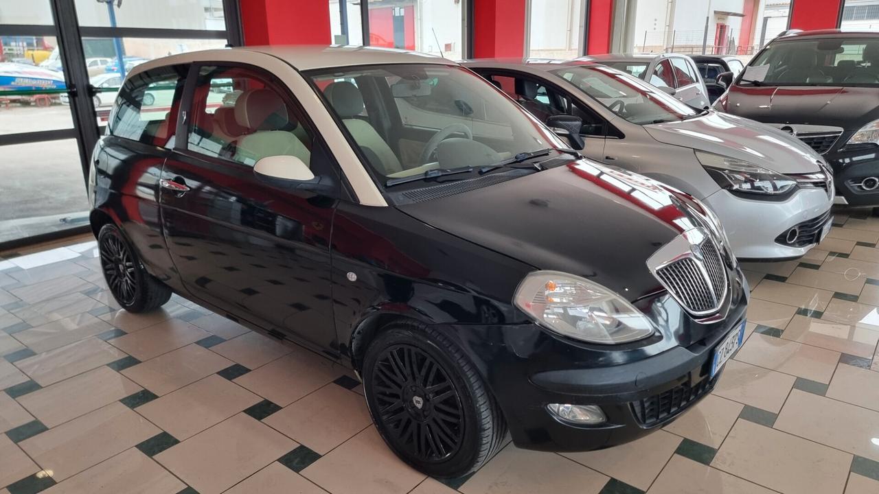 Lancia Ypsilon 1.3 Multijet 16V Platino