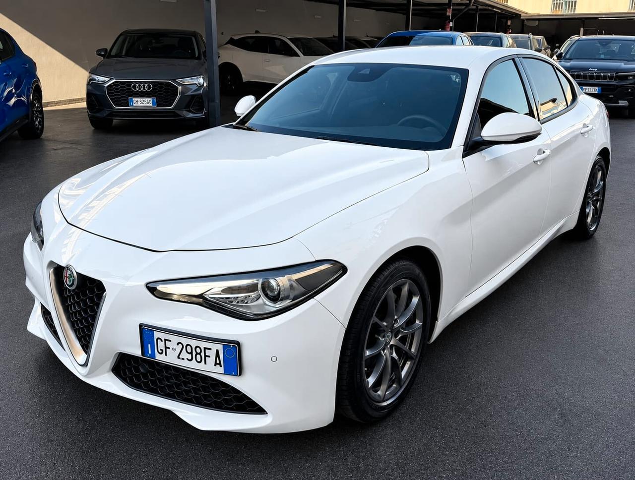 Alfa Romeo Giulia 2.2 Turbodiesel 160 CV AT8 Business